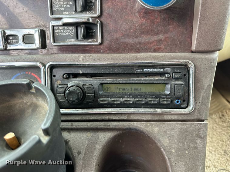 image for item NP9730 2008 Freightliner Coronado  semi truck