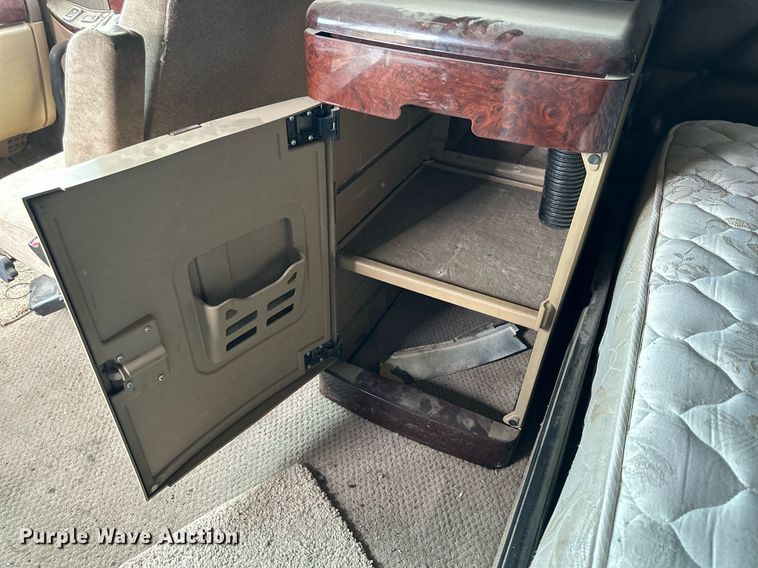 image for item NP9730 2008 Freightliner Coronado  semi truck