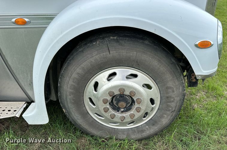 image for item NP9730 2008 Freightliner Coronado  semi truck