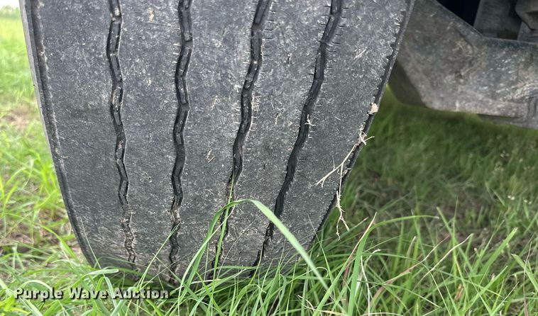 image for item NP9730 2008 Freightliner Coronado  semi truck