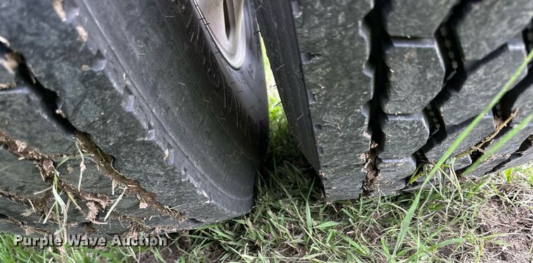 image for item NP9730 2008 Freightliner Coronado  semi truck