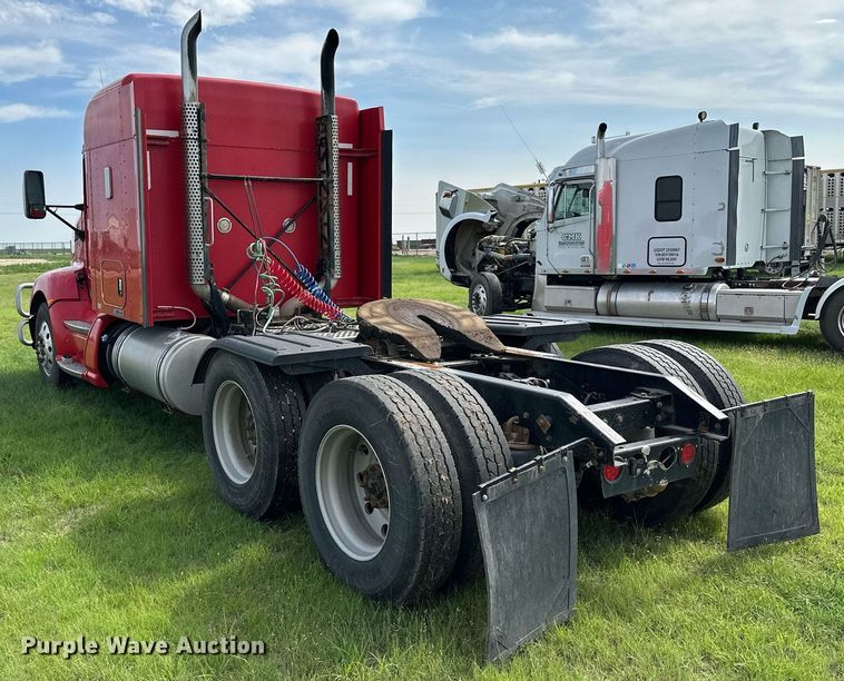 image for item NP9731 2012 Kenworth T660  semi truck