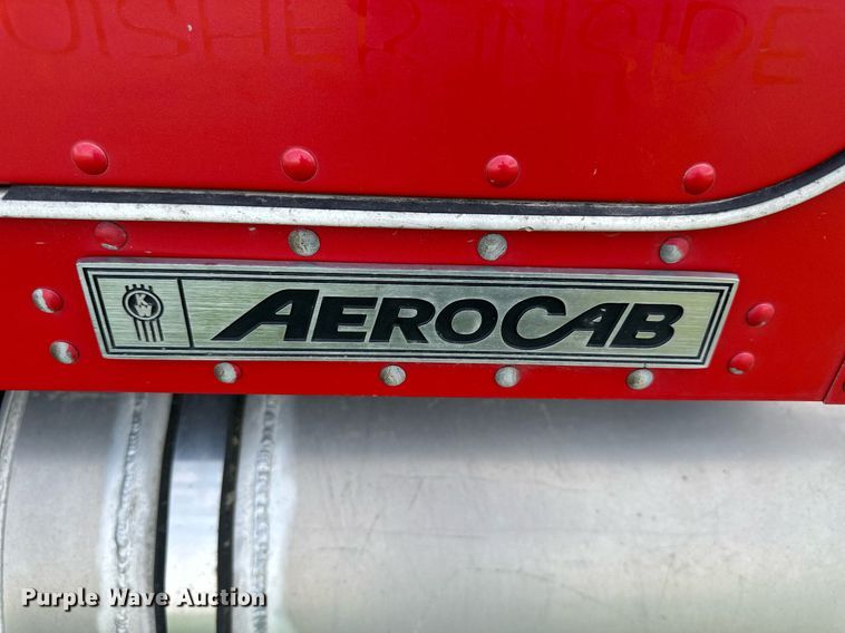 image for item NP9731 2012 Kenworth T660  semi truck