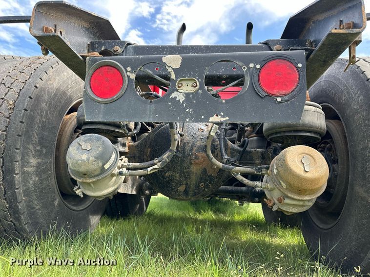 image for item NP9731 2012 Kenworth T660  semi truck