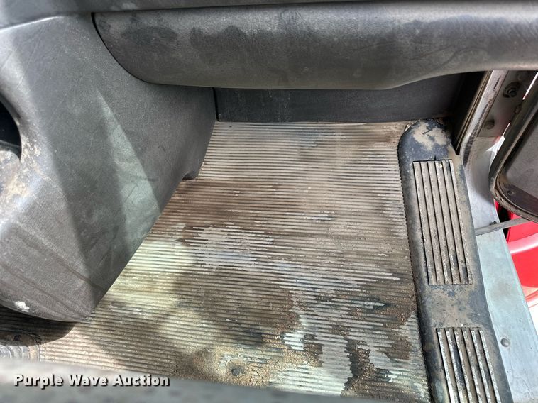 image for item NP9731 2012 Kenworth T660  semi truck