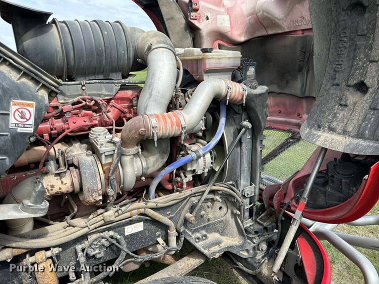 image for item NP9731 2012 Kenworth T660  semi truck