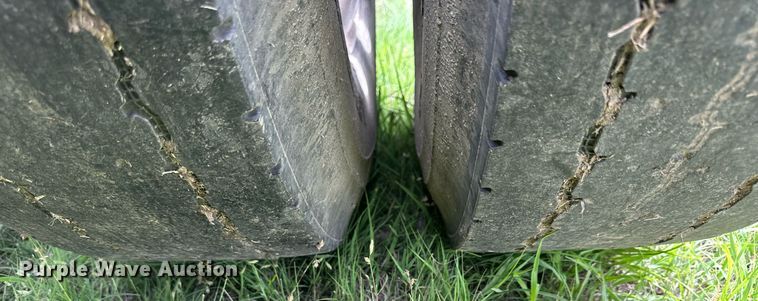 image for item NP9731 2012 Kenworth T660  semi truck