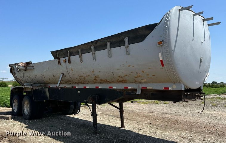 image for item NY9177 1974 Hobbs  end dump trailer