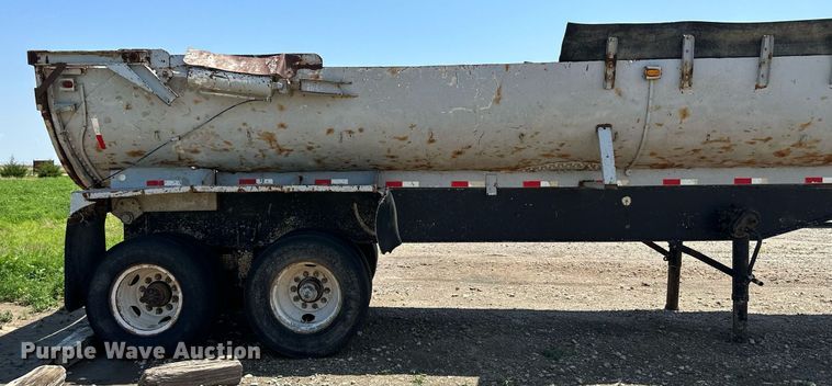 image for item NY9177 1974 Hobbs  end dump trailer