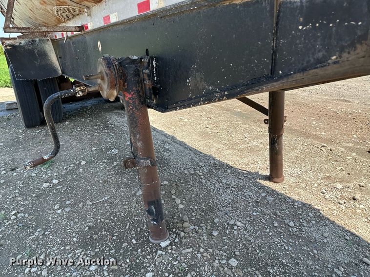 image for item NY9177 1974 Hobbs  end dump trailer