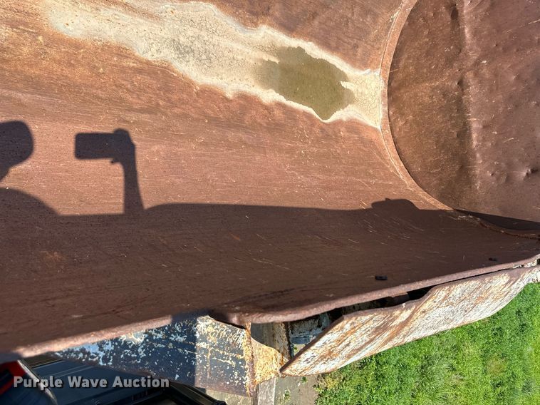 image for item NY9177 1974 Hobbs  end dump trailer