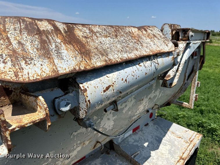 image for item NY9177 1974 Hobbs  end dump trailer