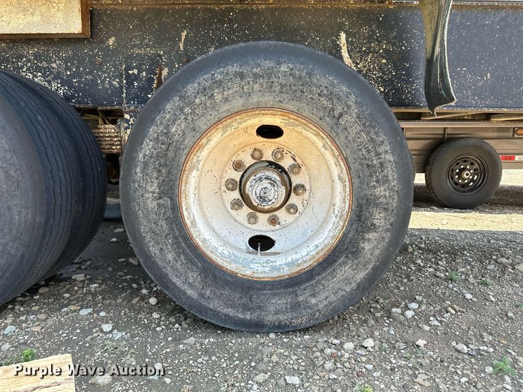 image for item NY9177 1974 Hobbs  end dump trailer