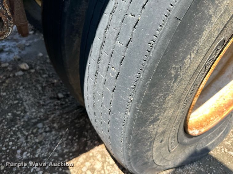 image for item NY9177 1974 Hobbs  end dump trailer