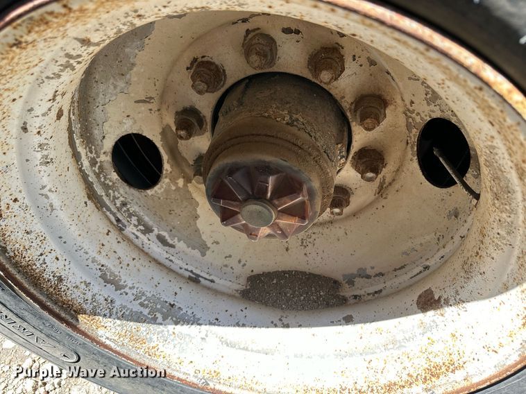 image for item NY9177 1974 Hobbs  end dump trailer