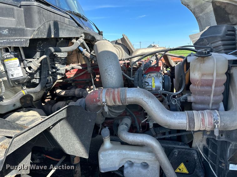 image for item NY9191 2010 International ProStar  semi truck