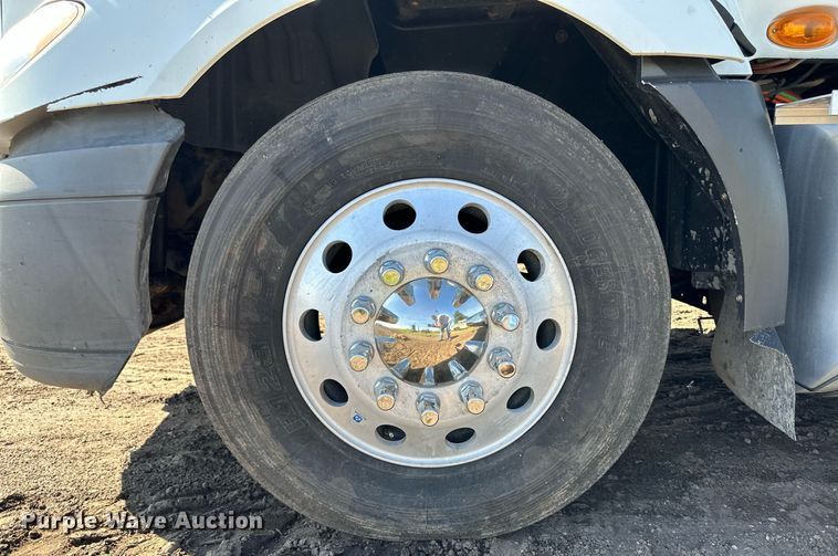 image for item NY9191 2010 International ProStar  semi truck