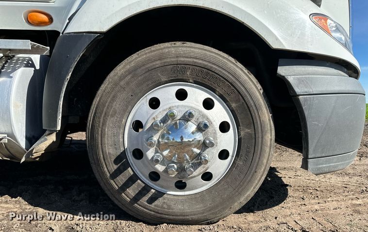 image for item NY9191 2010 International ProStar  semi truck