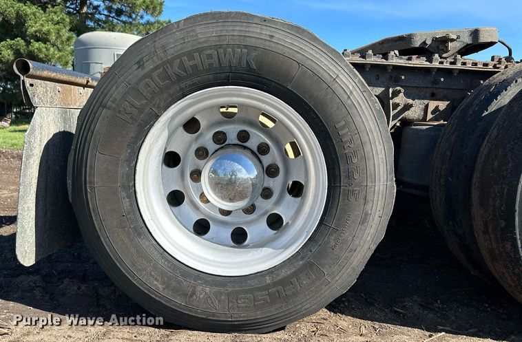 image for item NY9191 2010 International ProStar  semi truck