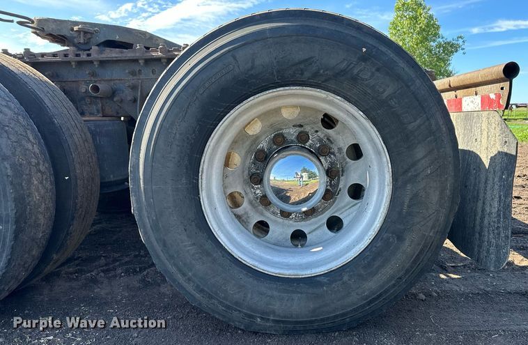 image for item NY9191 2010 International ProStar  semi truck