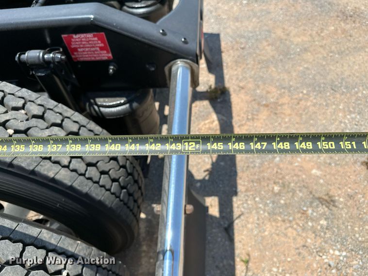 image for item OG9133 2015 Volvo VNL  semi truck