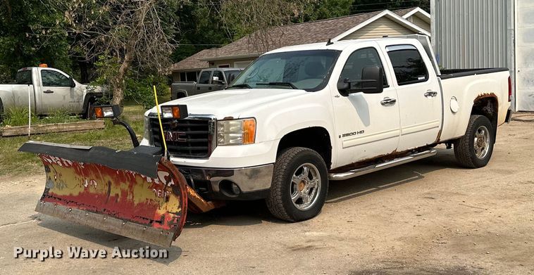image for item AF9663 2008 GMC Sierra 2500HD  Crew Cab pickup truck