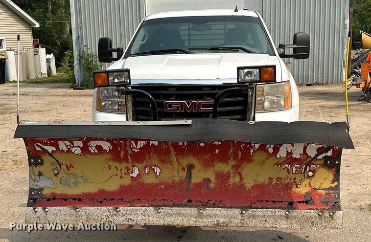 image for item AF9663 2008 GMC Sierra 2500HD  Crew Cab pickup truck