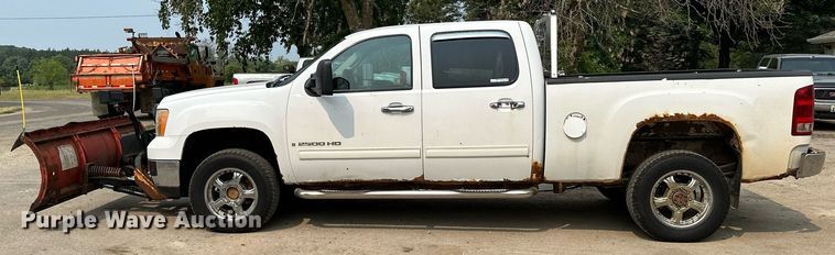 image for item AF9663 2008 GMC Sierra 2500HD  Crew Cab pickup truck
