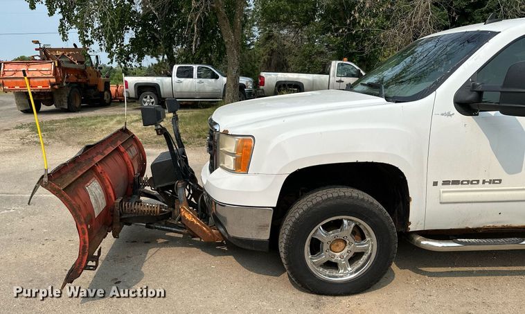 image for item AF9663 2008 GMC Sierra 2500HD  Crew Cab pickup truck