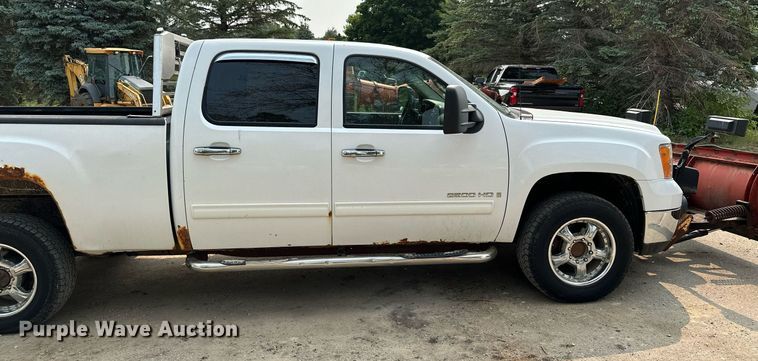 image for item AF9663 2008 GMC Sierra 2500HD  Crew Cab pickup truck