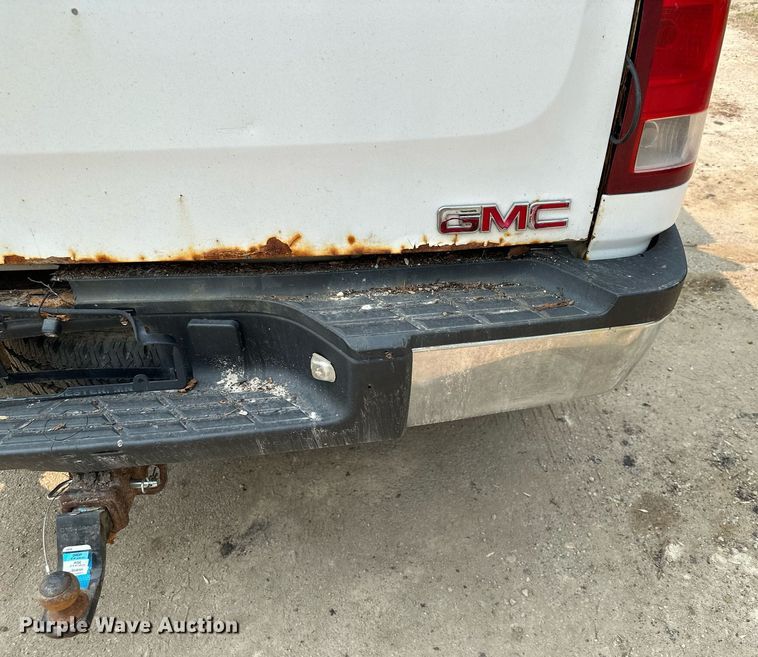 image for item AF9663 2008 GMC Sierra 2500HD  Crew Cab pickup truck