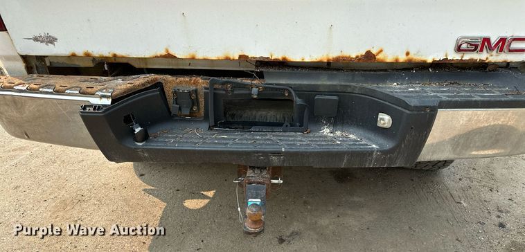 image for item AF9663 2008 GMC Sierra 2500HD  Crew Cab pickup truck