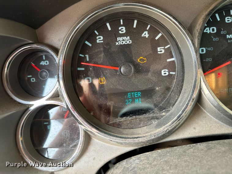 image for item AF9663 2008 GMC Sierra 2500HD  Crew Cab pickup truck