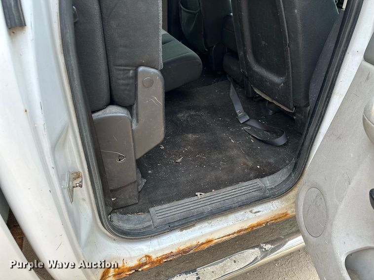 image for item AF9663 2008 GMC Sierra 2500HD  Crew Cab pickup truck