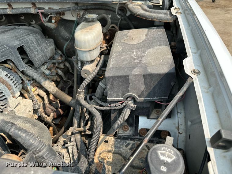 image for item AF9663 2008 GMC Sierra 2500HD  Crew Cab pickup truck