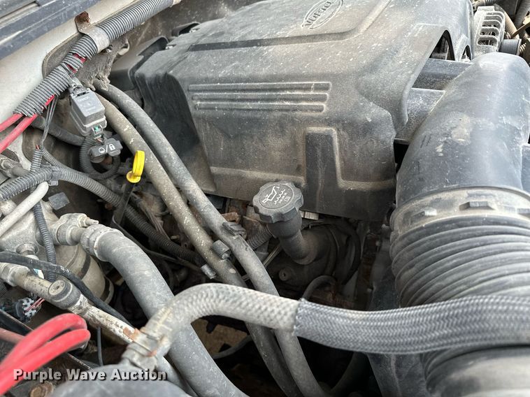 image for item AF9663 2008 GMC Sierra 2500HD  Crew Cab pickup truck