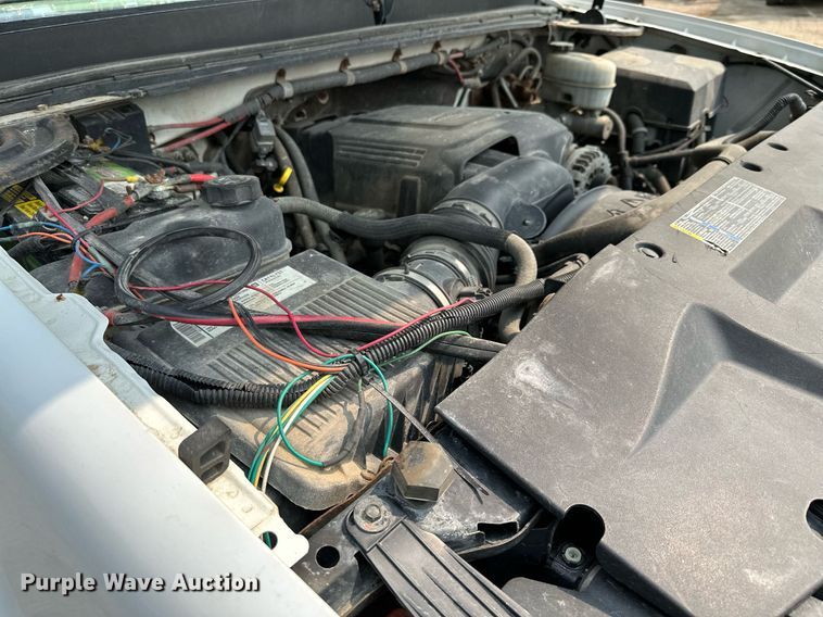 image for item AF9663 2008 GMC Sierra 2500HD  Crew Cab pickup truck