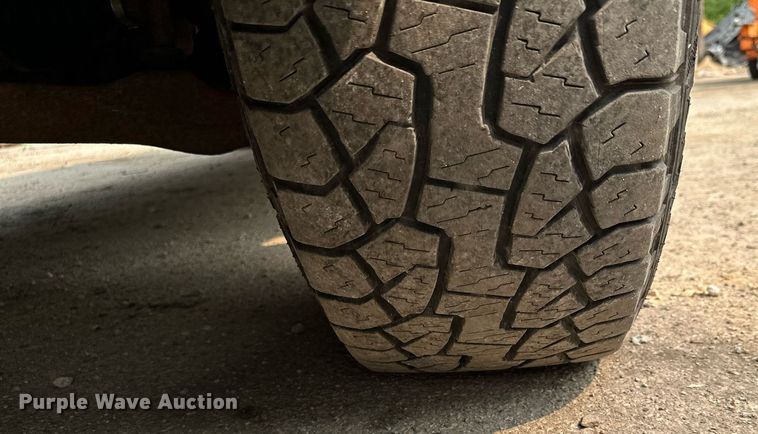 image for item AF9663 2008 GMC Sierra 2500HD  Crew Cab pickup truck