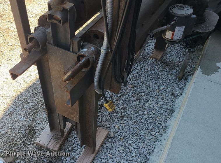 image for item BR9819 Roll former