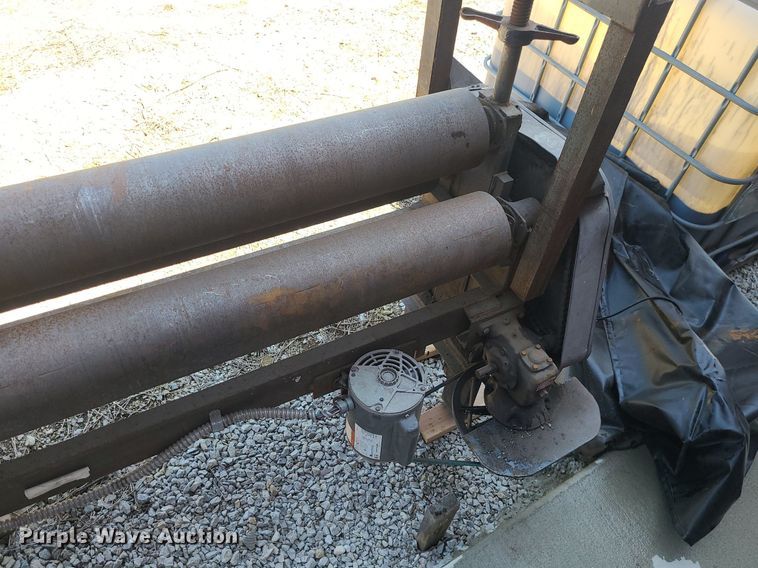 image for item BR9819 Roll former