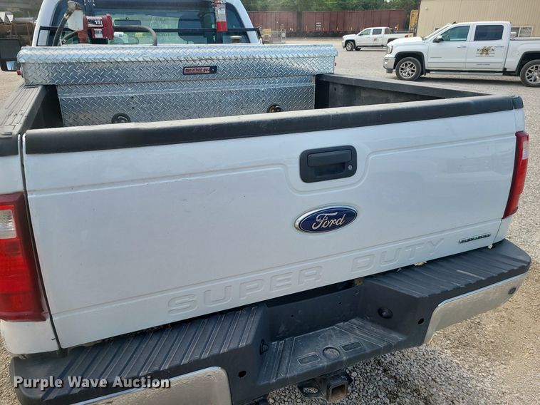 image for item DC6037 2012 Ford F250 Super Duty  SuperCab pickup truck
