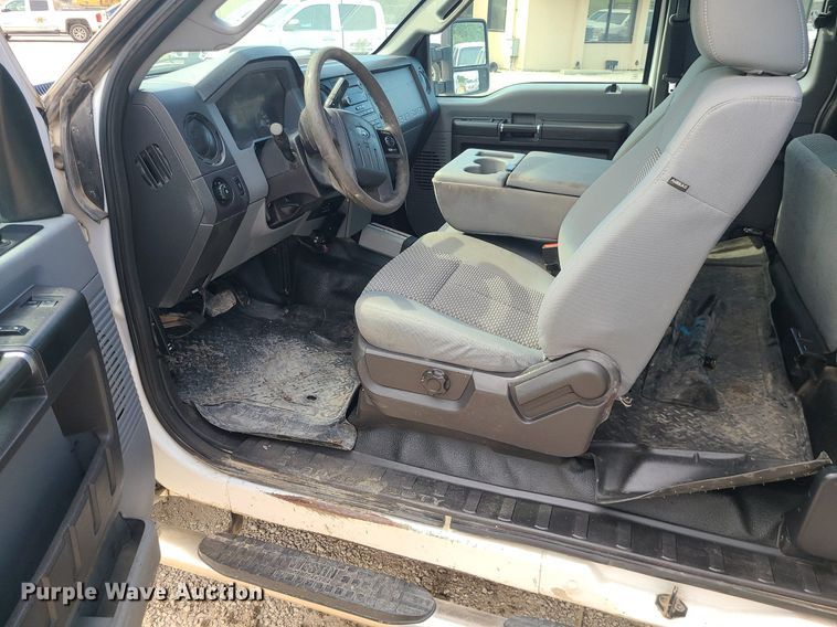 image for item DC6037 2012 Ford F250 Super Duty  SuperCab pickup truck