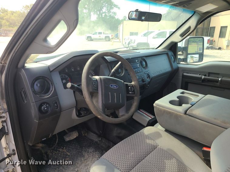 image for item DC6037 2012 Ford F250 Super Duty  SuperCab pickup truck