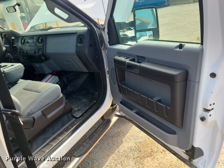 image for item DC6037 2012 Ford F250 Super Duty  SuperCab pickup truck