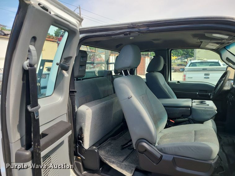 image for item DC6037 2012 Ford F250 Super Duty  SuperCab pickup truck