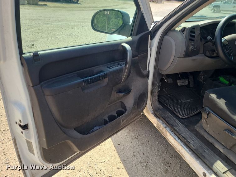 image for item DC6039 2012 GMC 1500  Crew Cab pickup truck