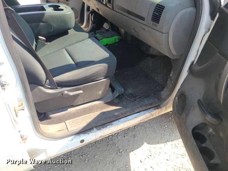 image for item DC6039 2012 GMC 1500  Crew Cab pickup truck