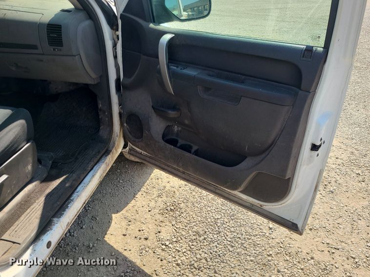 image for item DC6039 2012 GMC 1500  Crew Cab pickup truck