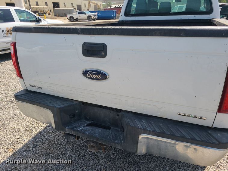 image for item DC6040 2013 Ford F250  Crew Cab pickup truck