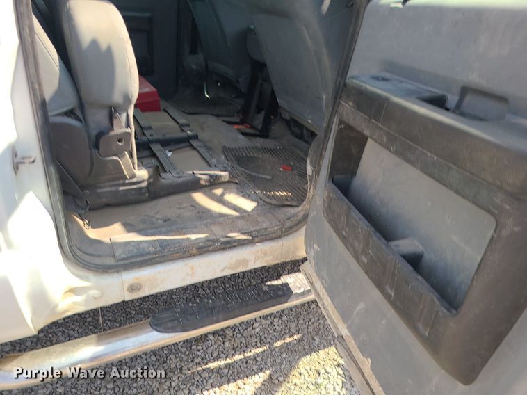 image for item DC6040 2013 Ford F250  Crew Cab pickup truck